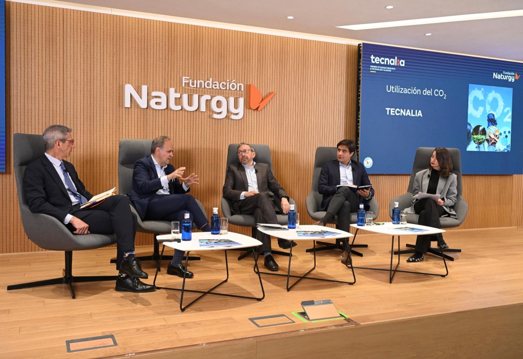 La utilización del CO₂, clave para acelerar la descarbonización industrial y la economía circular en España