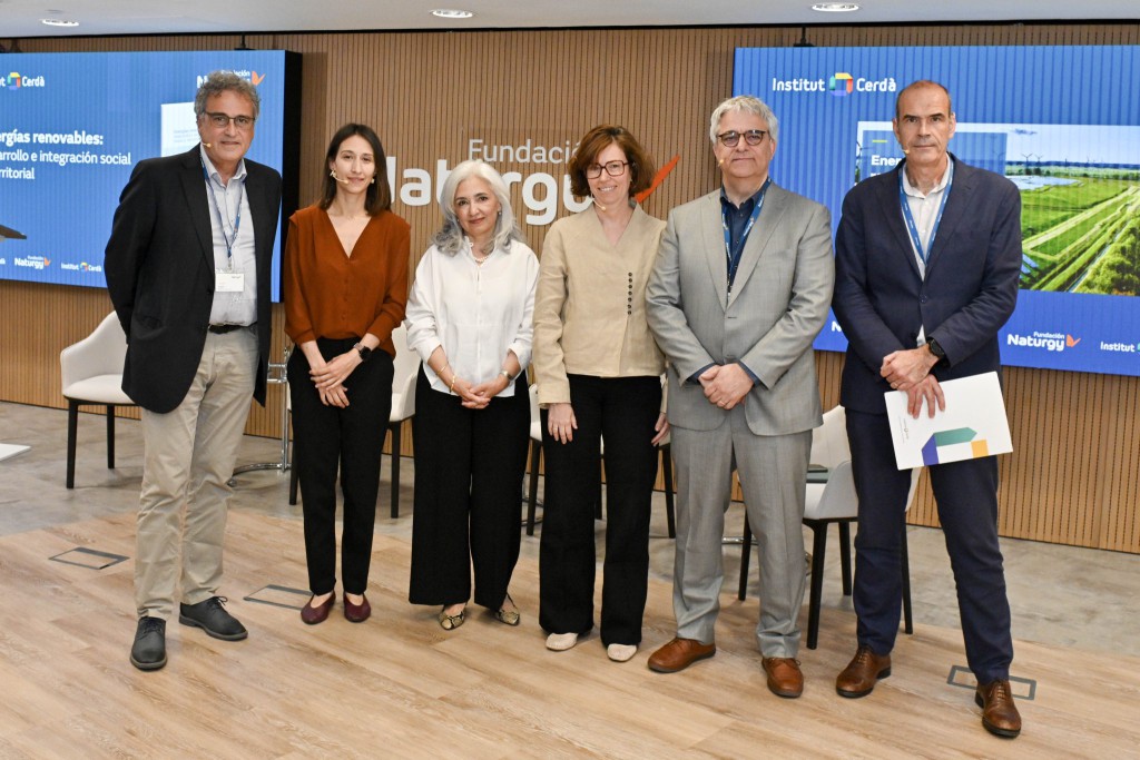 Es una de las conclusiones del estudio del Institut Cerdà publicado por Fundación Naturgy, en el que se subraya que la aceptación social, la planificación territorial y el diálogo local son determinantes para acelerar el despliegue de renovables y cumplir los objetivos climáticos.